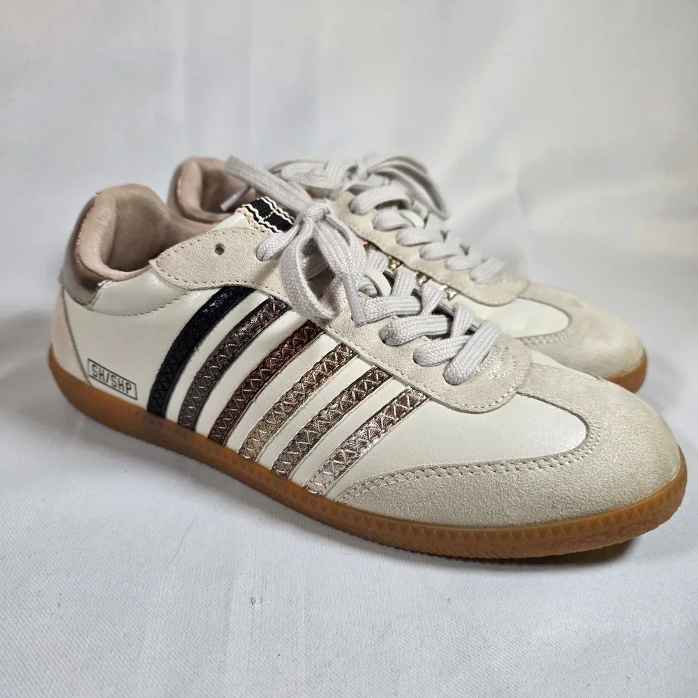ShuShop Steffie Womens 8W Wide Leather Low Top Sneakers Cream Gum Sole NWOT